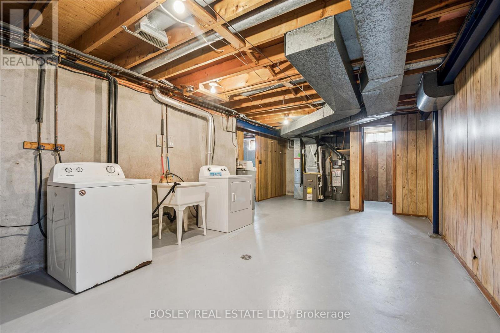 204 IRVINE STREET — photo 24
