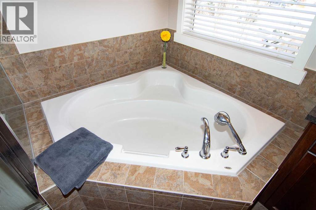 Single Family House for Sale in  Silverado Saddle Avenue SW Silverado Calgary 