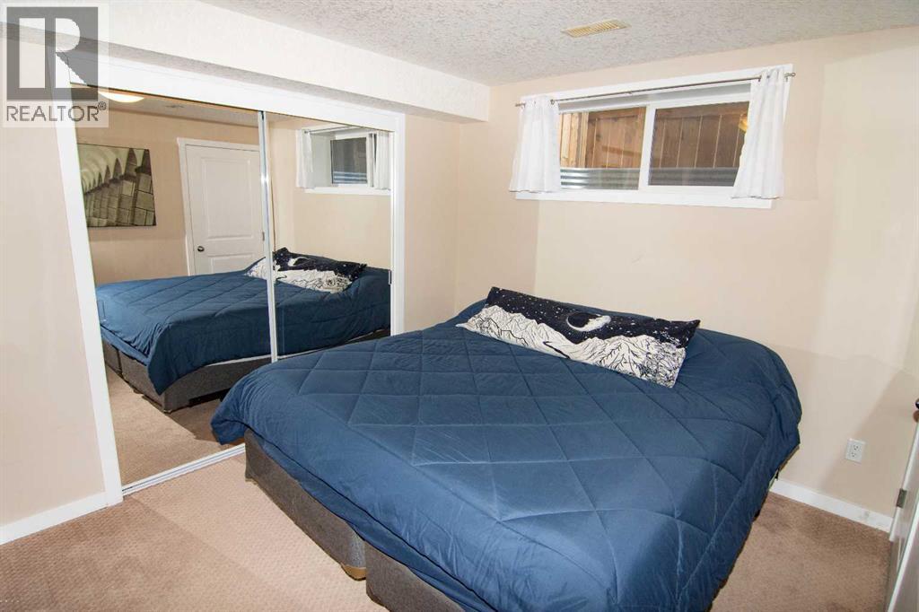 Single Family House for Sale in  Silverado Saddle Avenue SW Silverado Calgary 