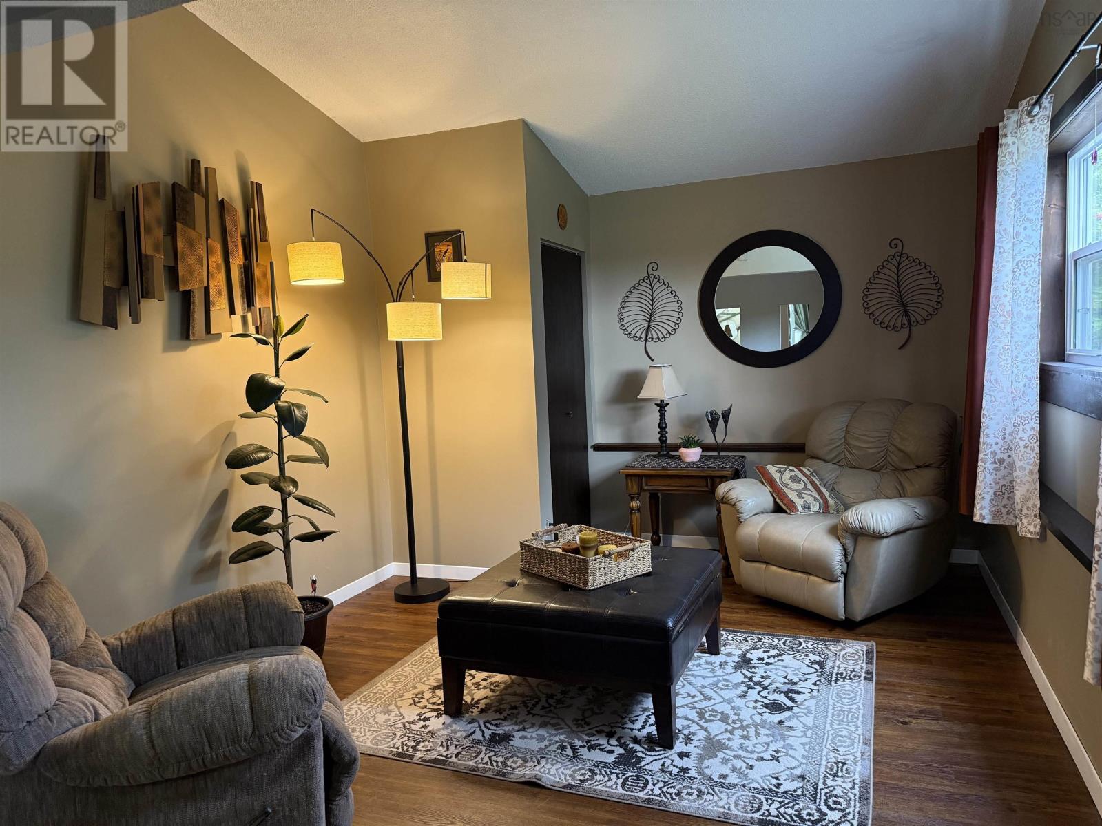 Property 16 of 49 of 19 Dick Giffins Hill