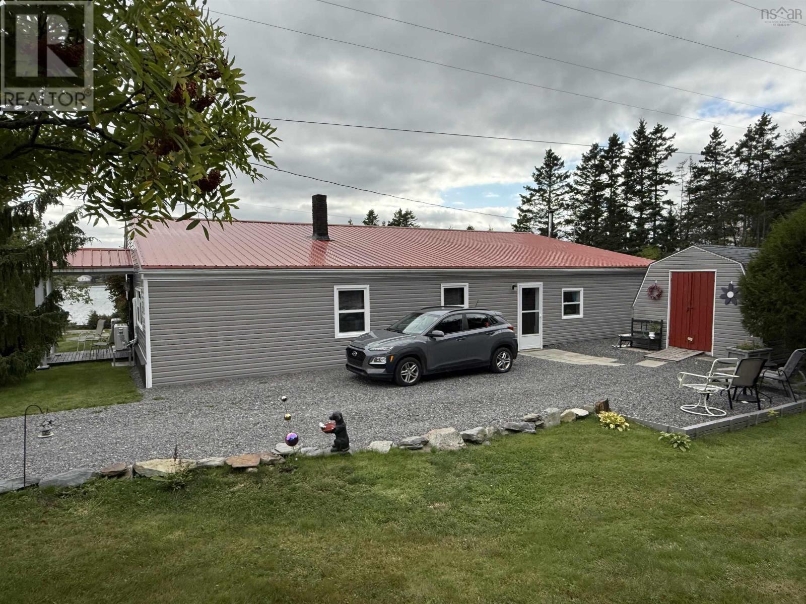 Property 17 of 49 of 19 Dick Giffins Hill