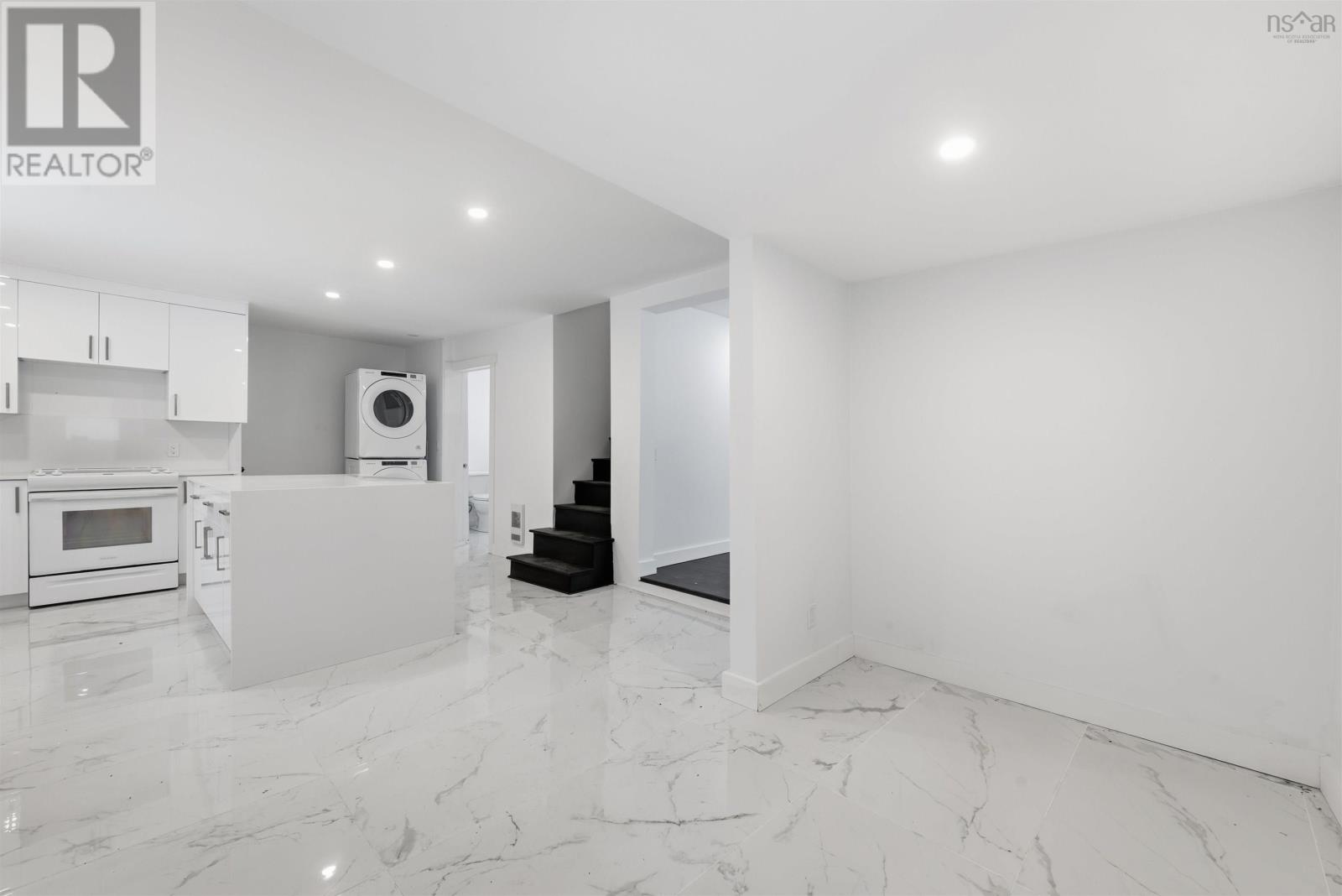 Property 43 of 45 of 221 MacLean Street