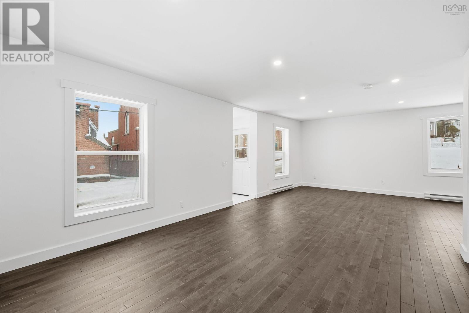 Property 8 of 45 of 221 MacLean Street