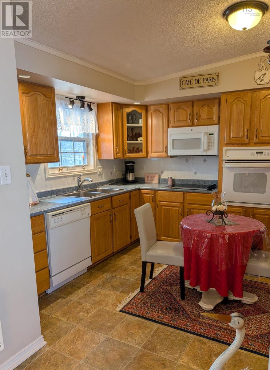 Property 2 of 18 of 10 Osprey Court