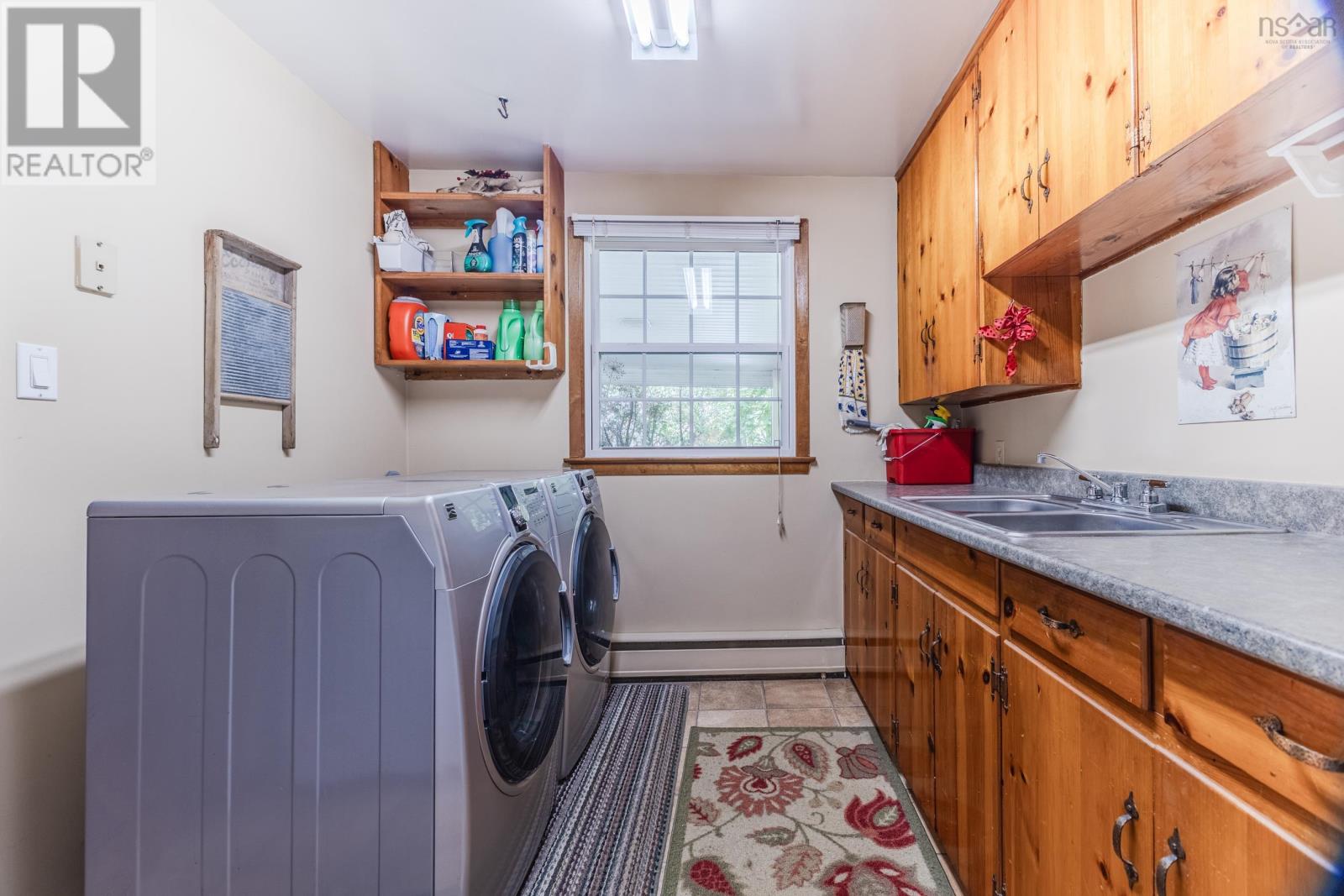 Property 35 of 49 of 35 GRANDVIEW Drive