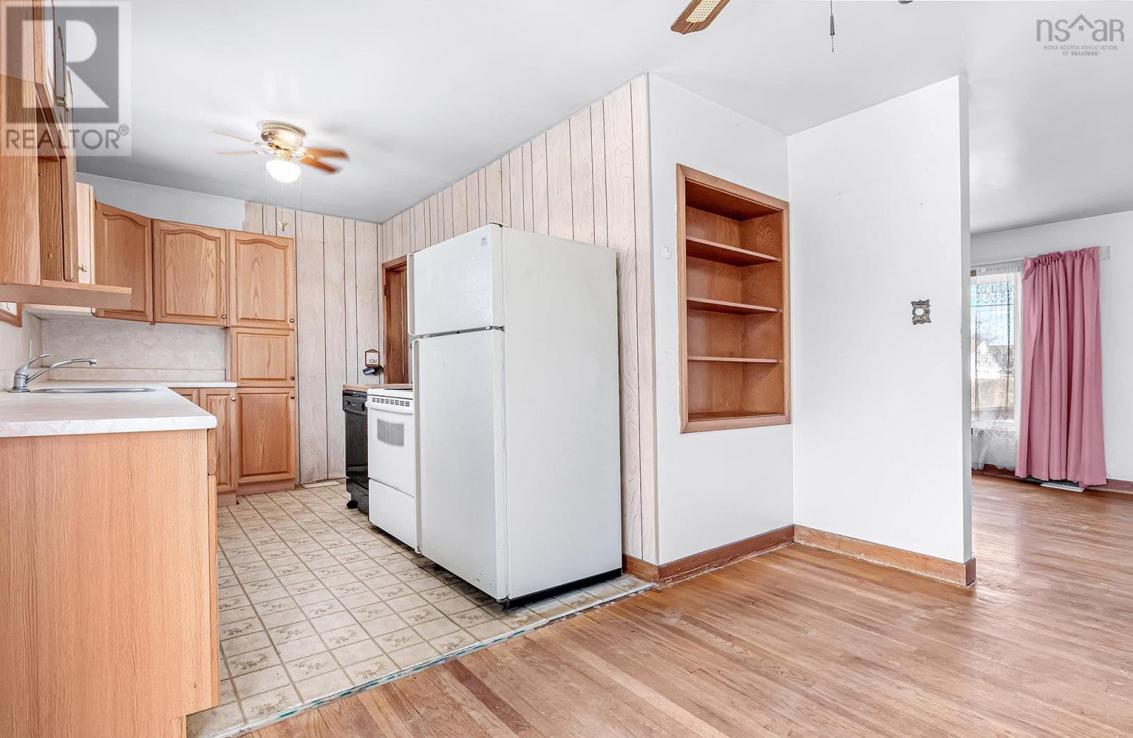 Property 19 of 32 of 15 Virginia Avenue