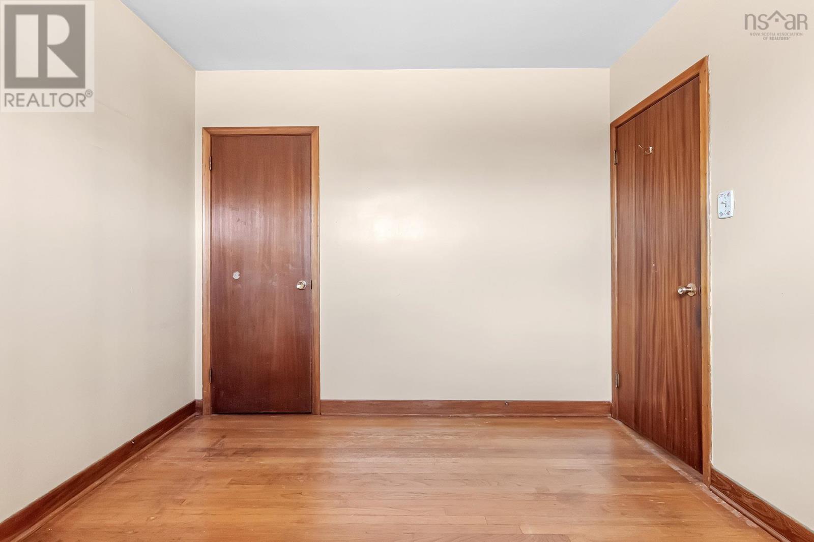 Property 18 of 32 of 15 Virginia Avenue