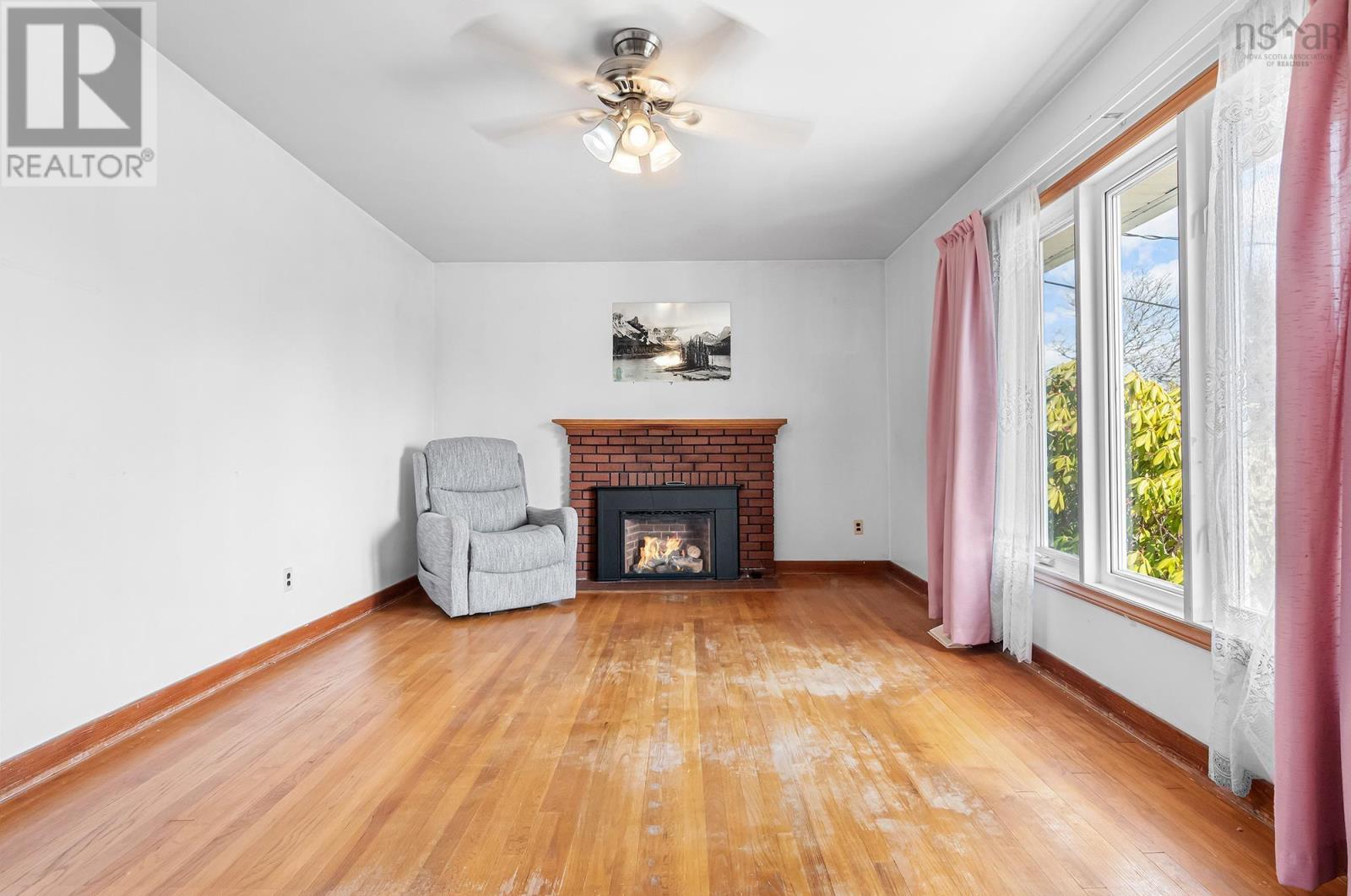 Property 22 of 32 of 15 Virginia Avenue