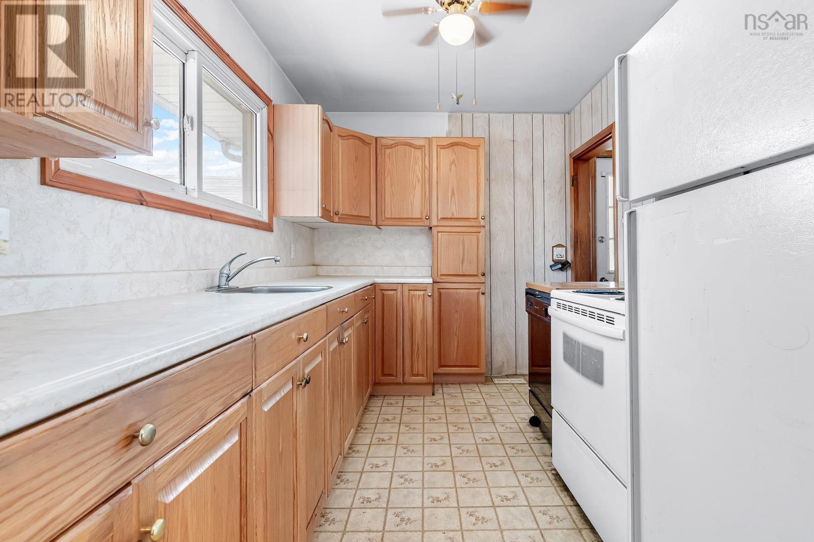 Property 21 of 32 of 15 Virginia Avenue