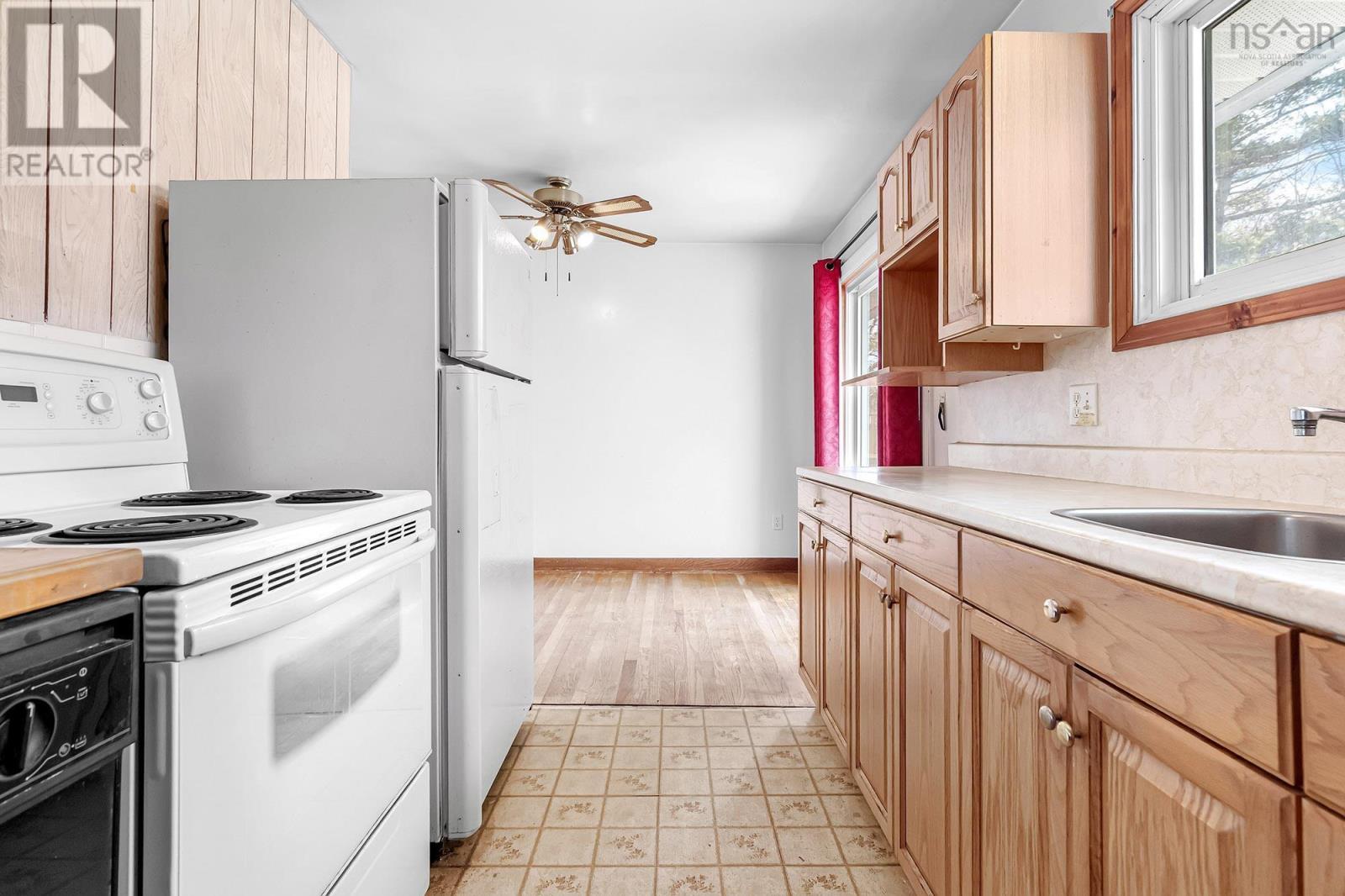 Property 15 of 32 of 15 Virginia Avenue