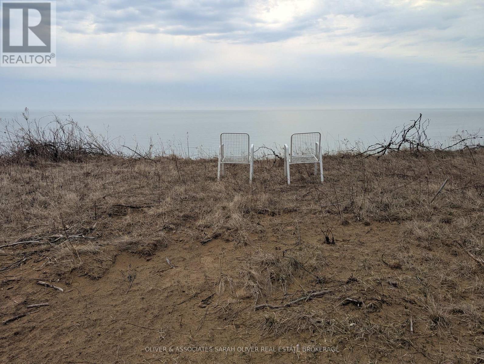 BETWEEN 25097 & 24745 GRAY LINE