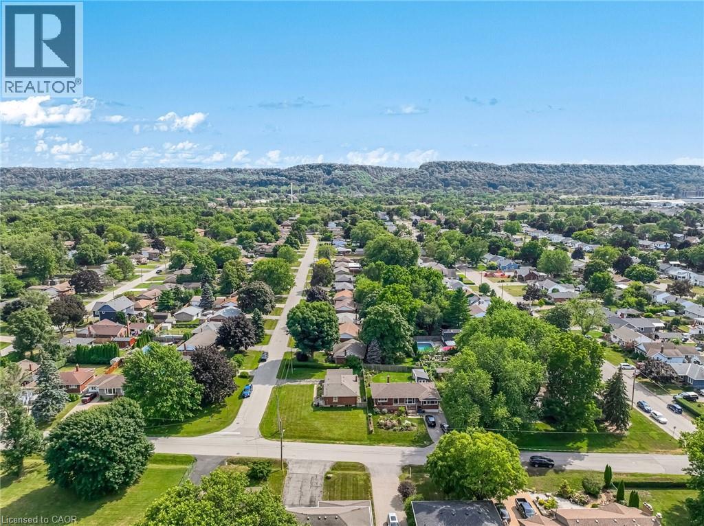 77 FAIRVIEW ROAD - 45