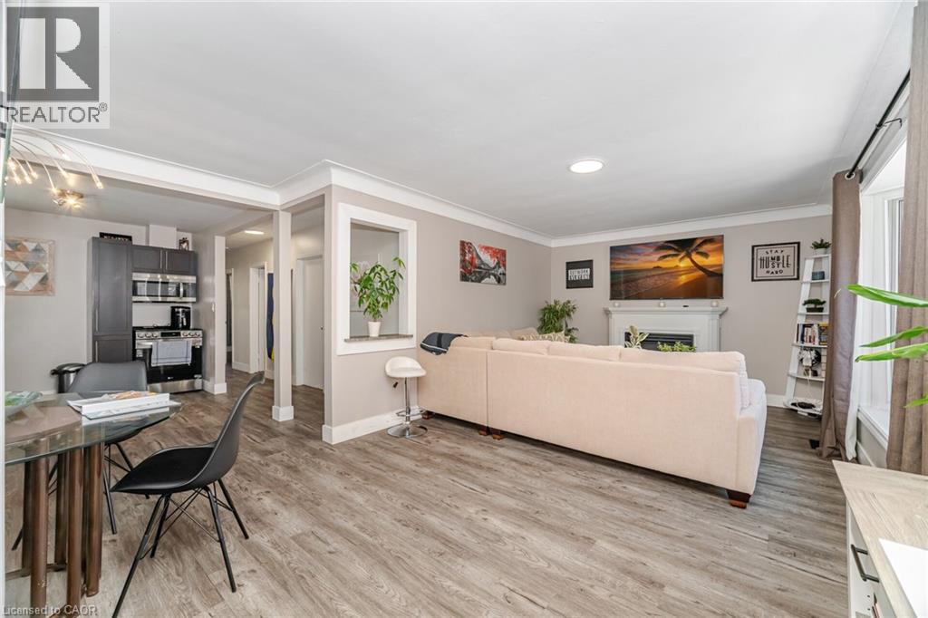 77 FAIRVIEW ROAD - 9