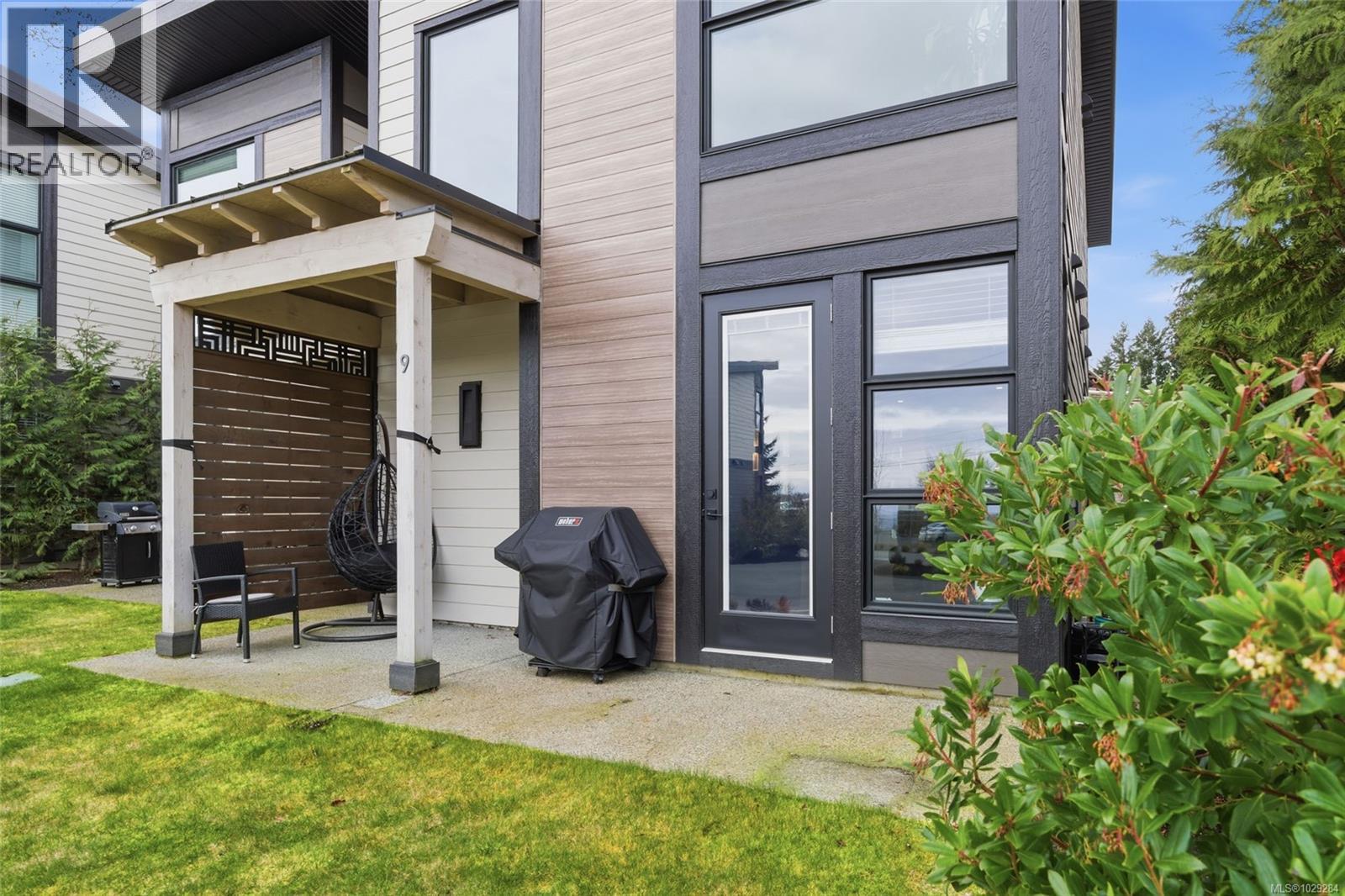 #9 1175 RESORT DR - 27