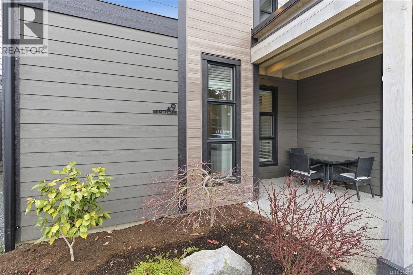 #9 1175 RESORT DR - Image 3