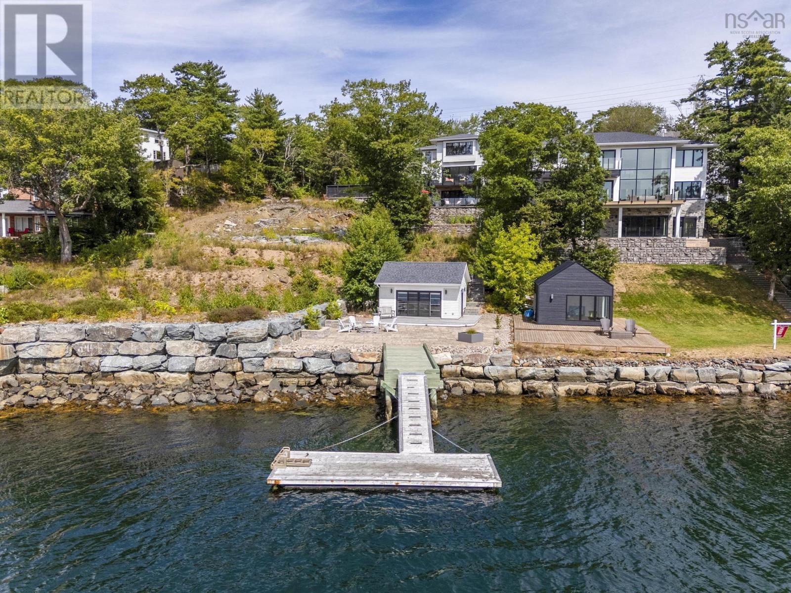 Property 45 of 51 of 1170 Rockcliffe Street