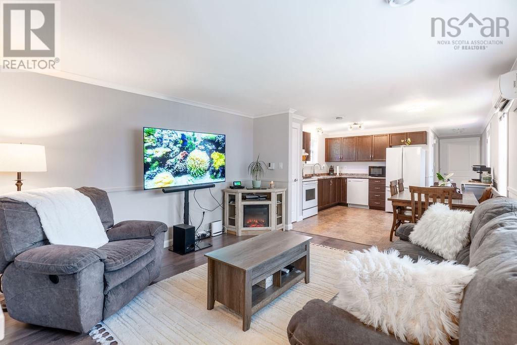 Property 4 of 37 of 303 Ioney Hill