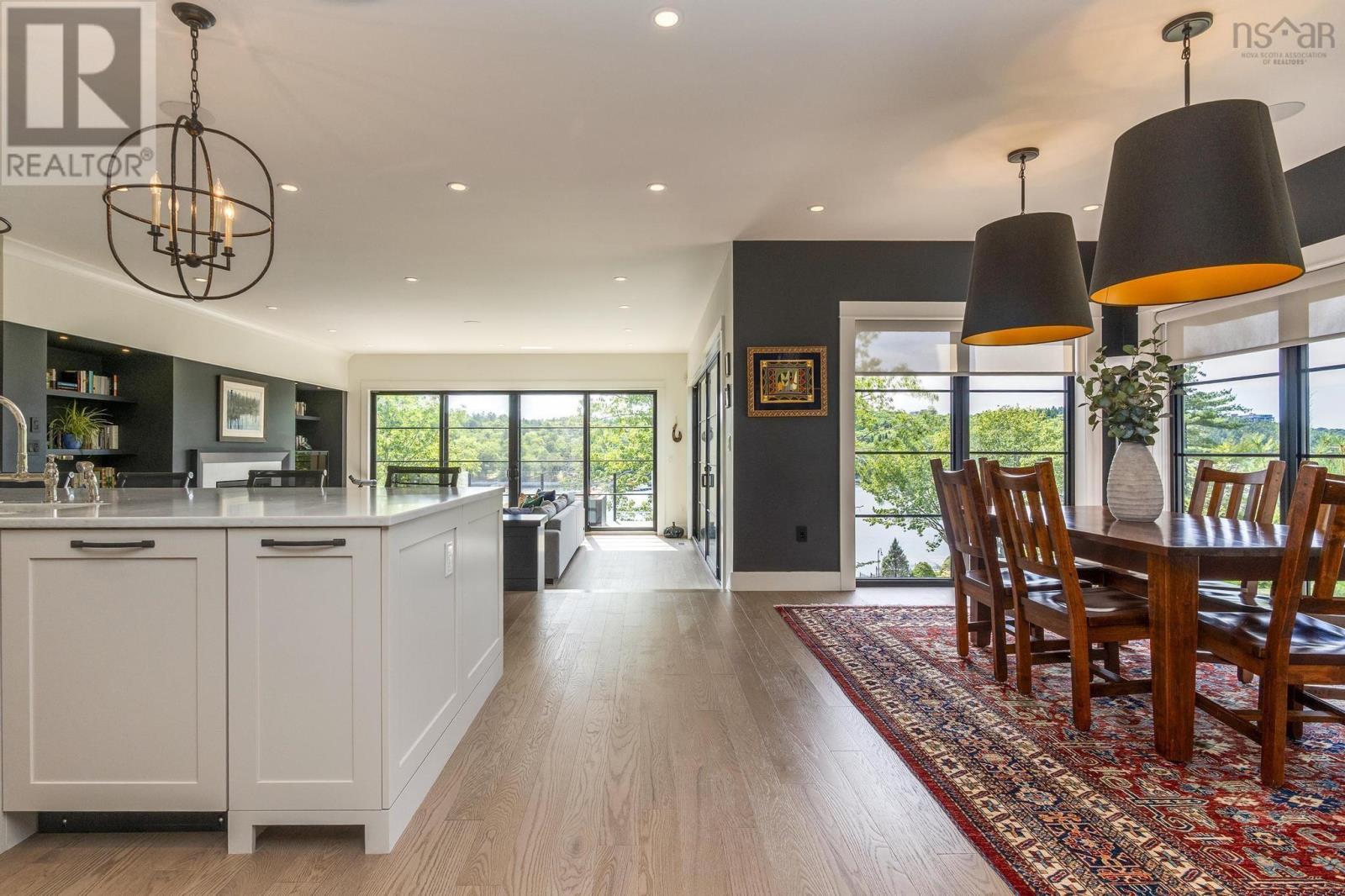 Property 7 of 51 of 1170 Rockcliffe Street