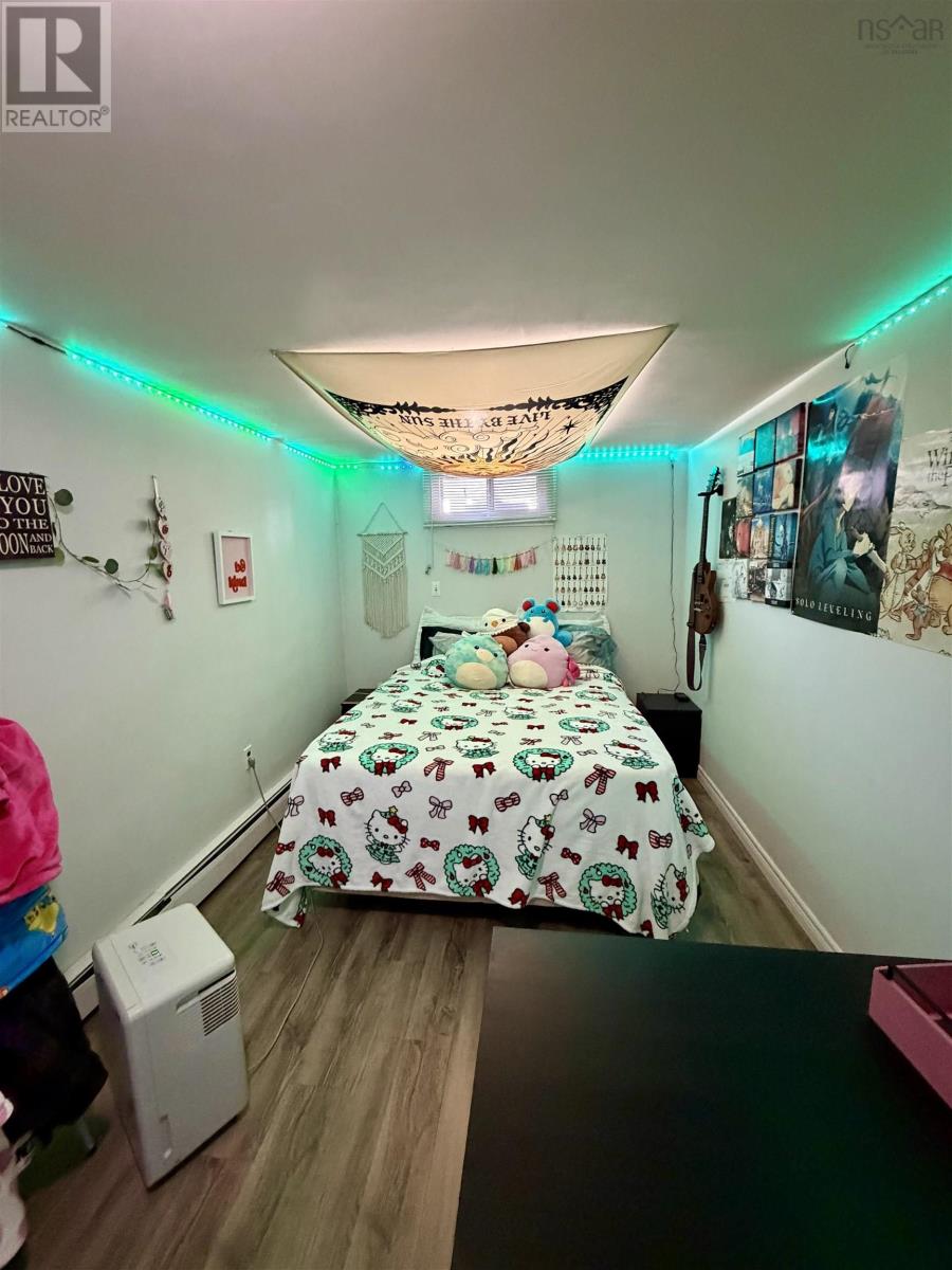 Property 22 of 32 of 43 Maple Boulevard