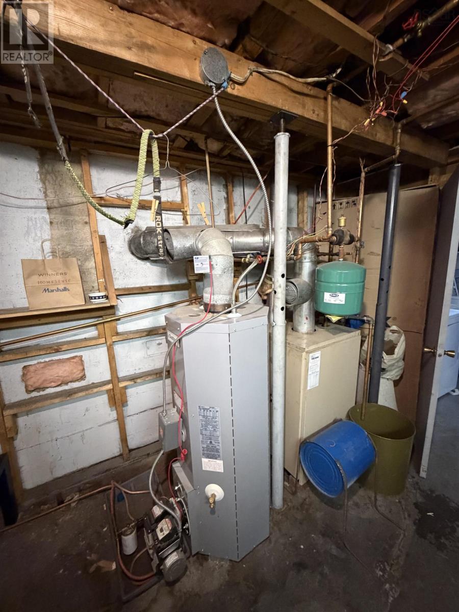 Property 5 of 32 of 43 Maple Boulevard