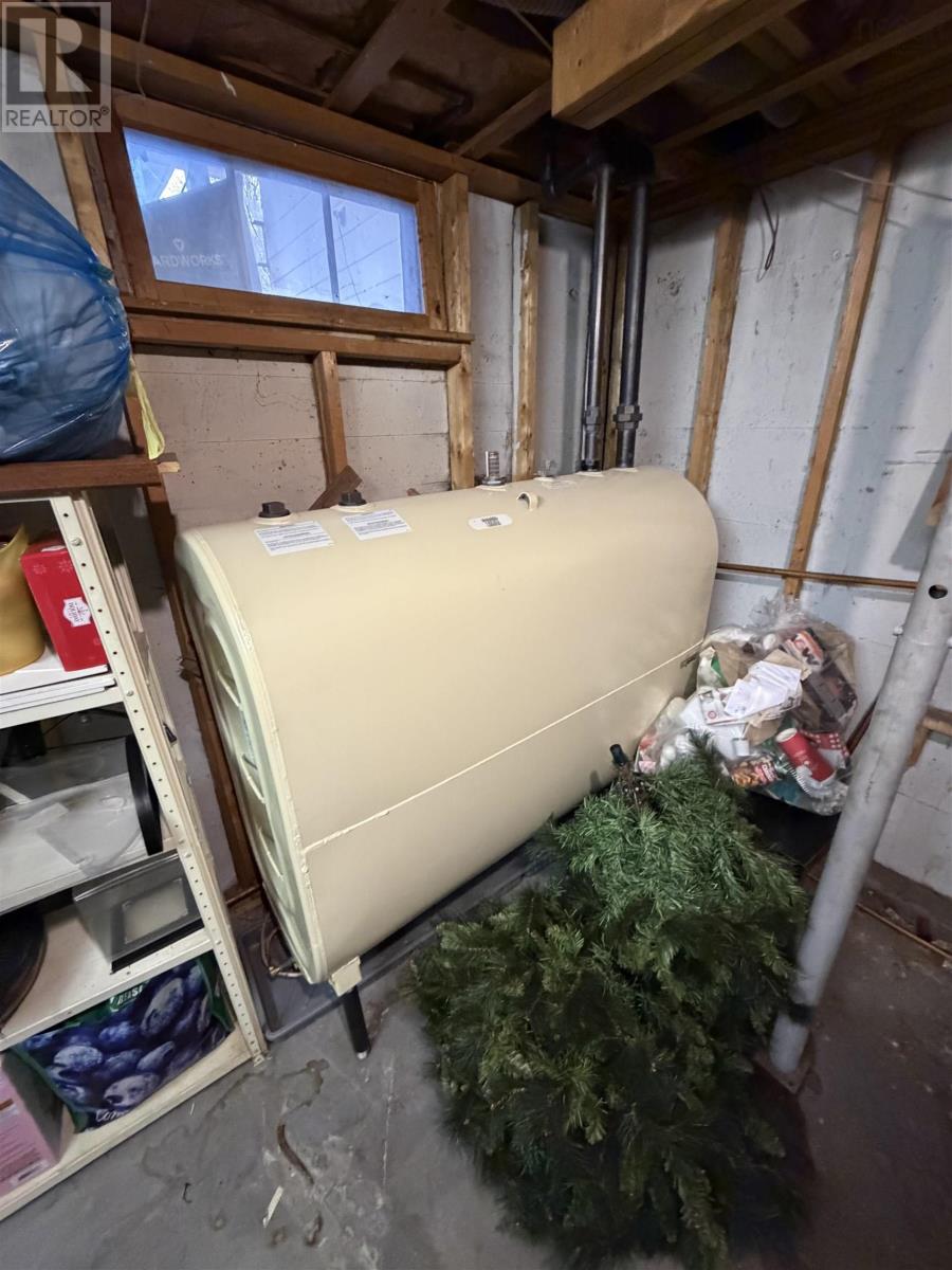 Property 18 of 32 of 43 Maple Boulevard