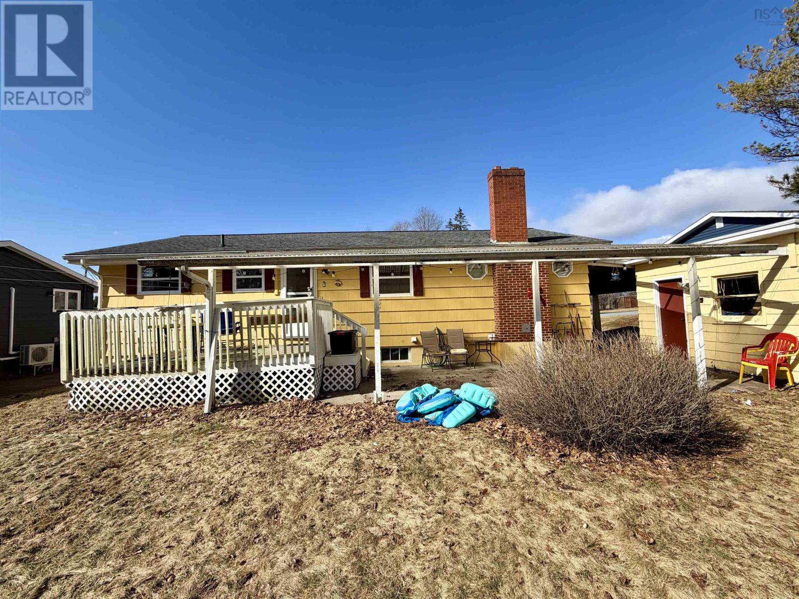 Property 2 of 32 of 43 Maple Boulevard