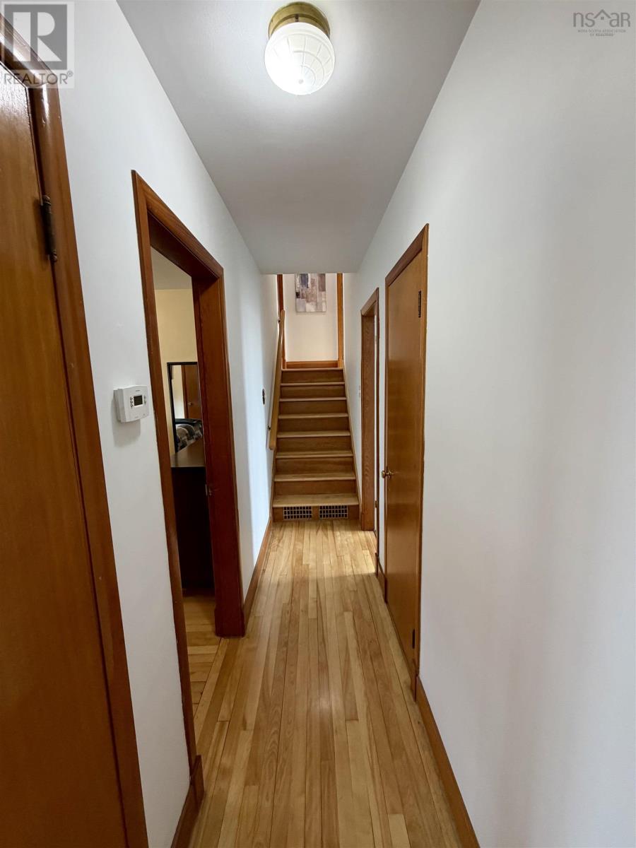 Property 31 of 49 of 80 Roosevelt Avenue