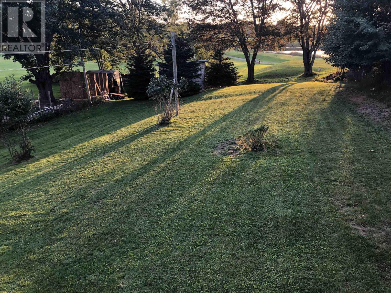 Property 14 of 49 of 80 Roosevelt Avenue