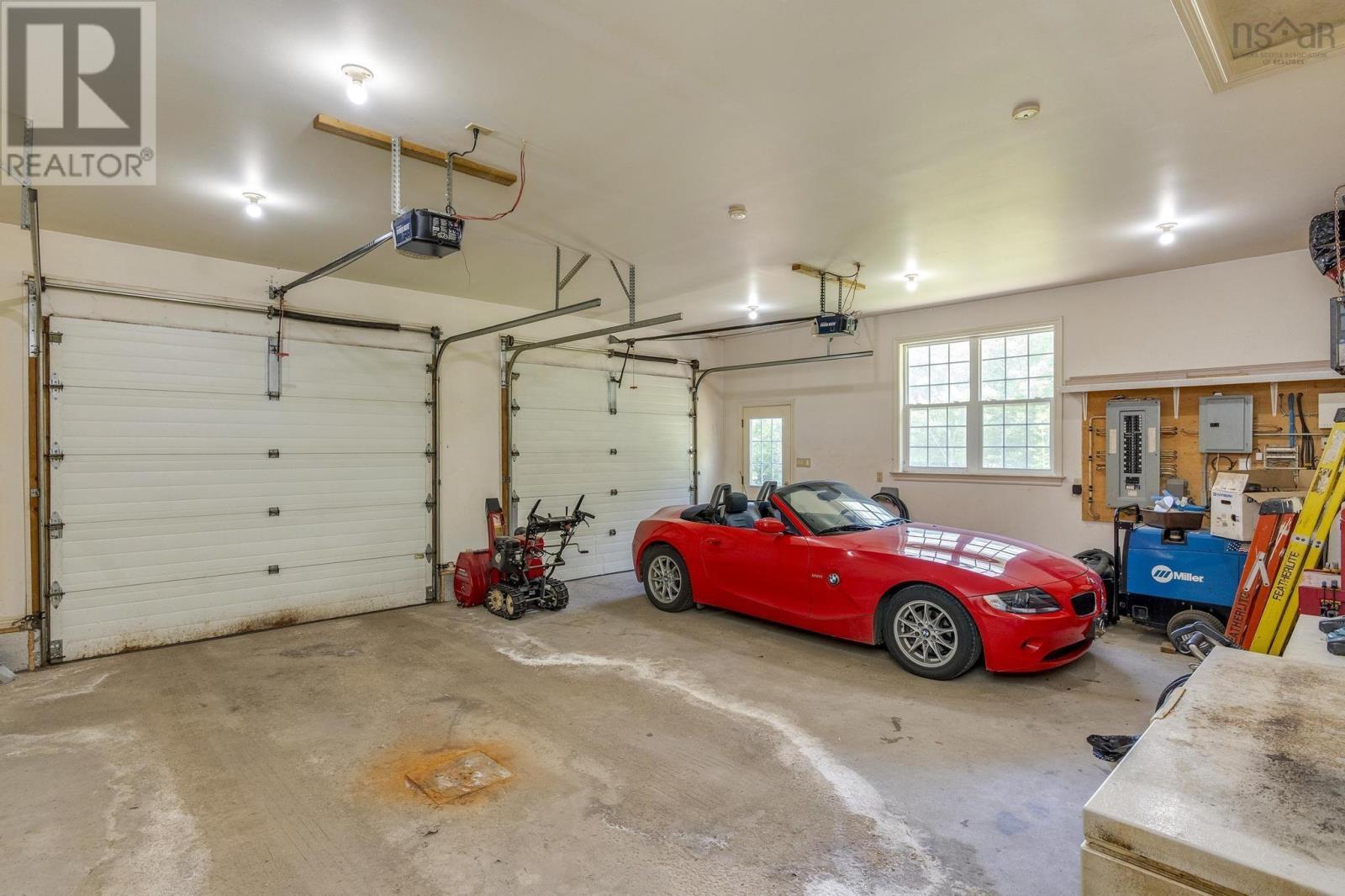 Property 44 of 50 of 3118 Black River Road