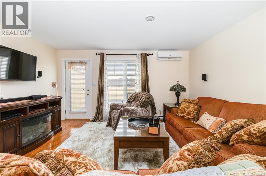 #1 500 RIVERSIDE DRIVE - 12