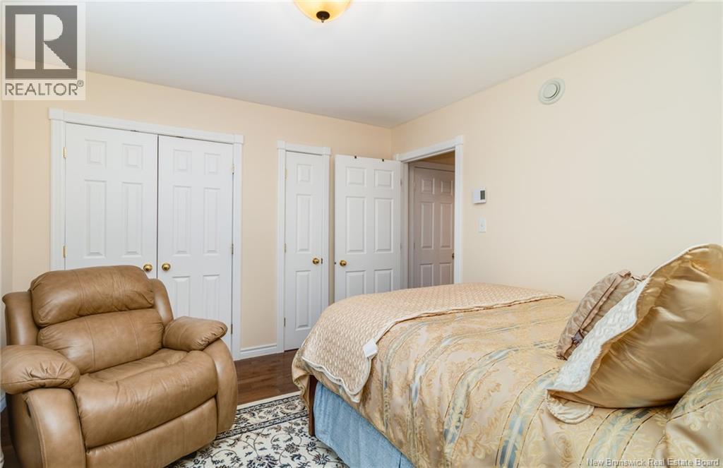 #1 500 RIVERSIDE DRIVE - 16