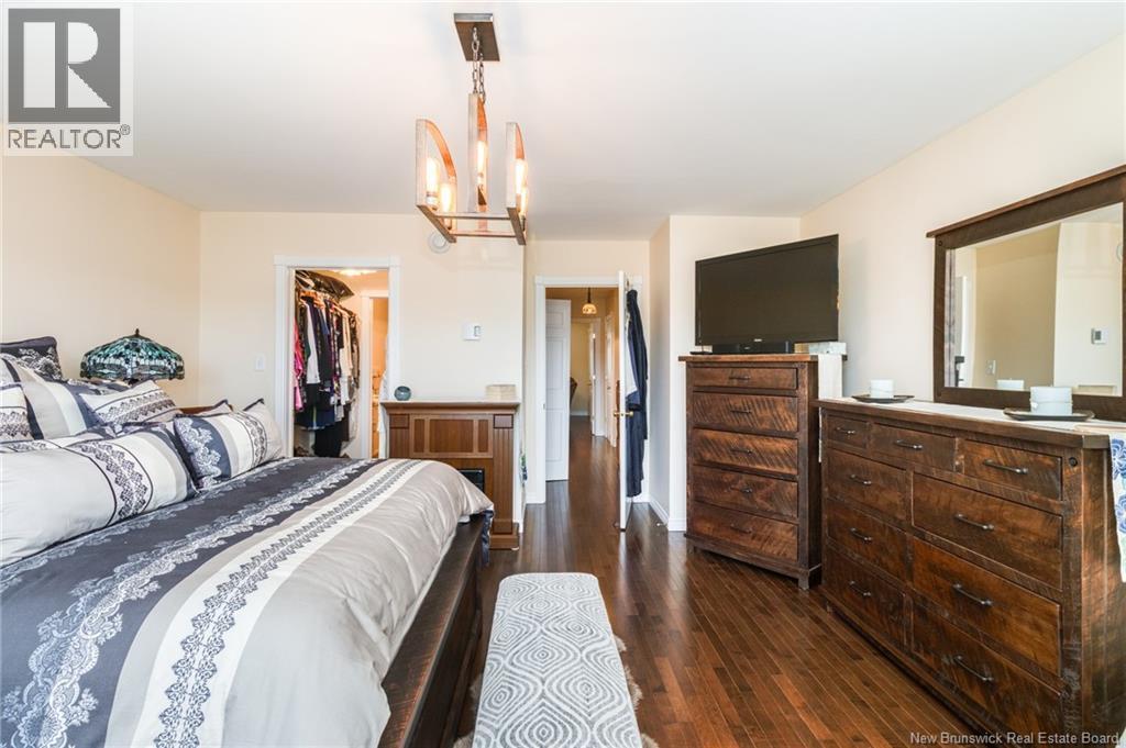 #1 500 RIVERSIDE DRIVE - 20