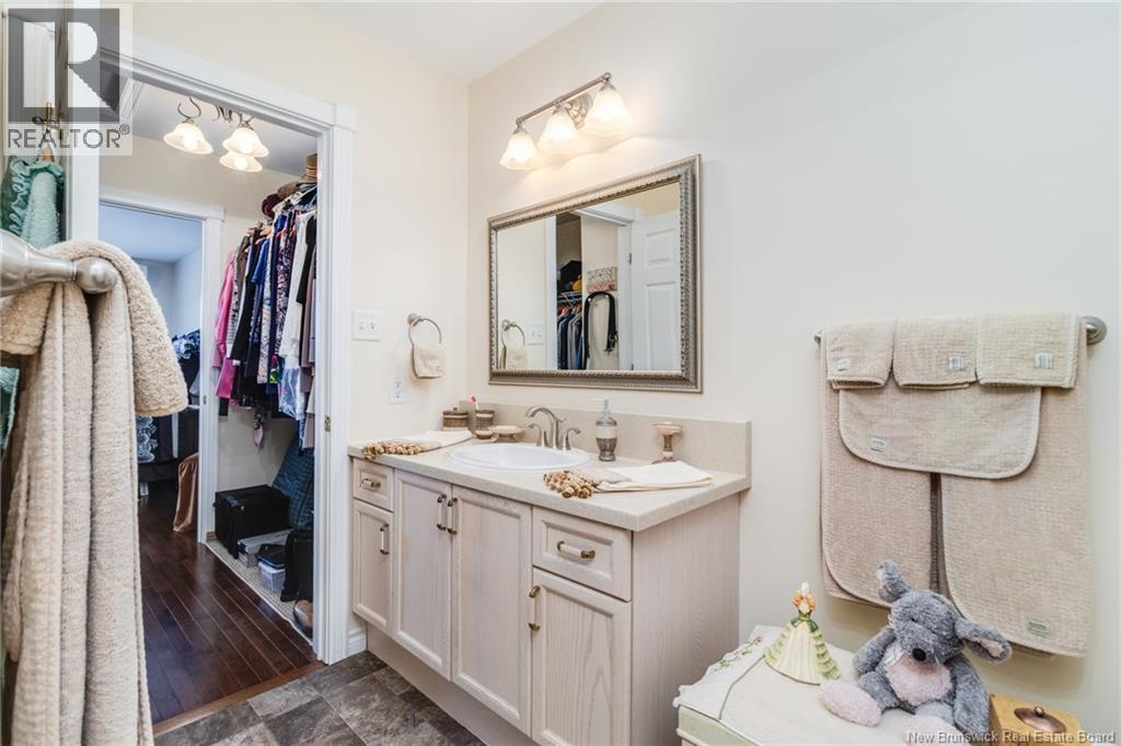 #1 500 RIVERSIDE DRIVE - 24