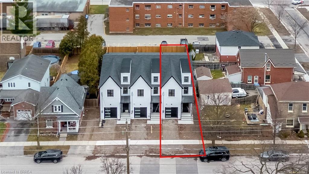 105 WINNIETT Street, Brantford, Ontario