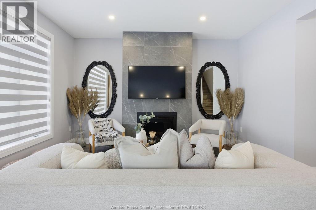 26 GREGORY AVENUE - 13