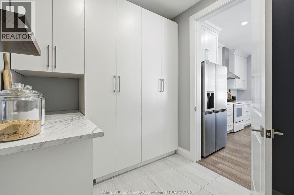 26 GREGORY AVENUE - 24