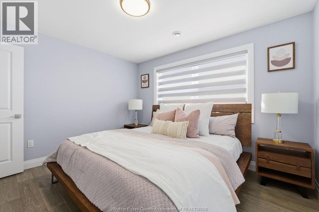 26 GREGORY AVENUE - 37