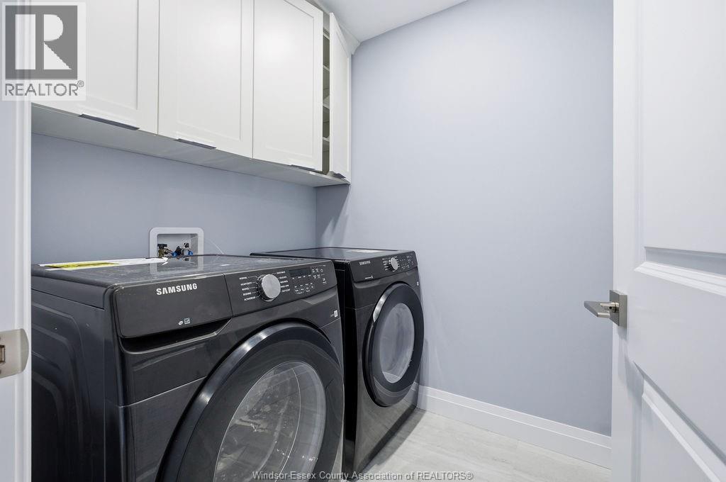 26 GREGORY AVENUE - 41