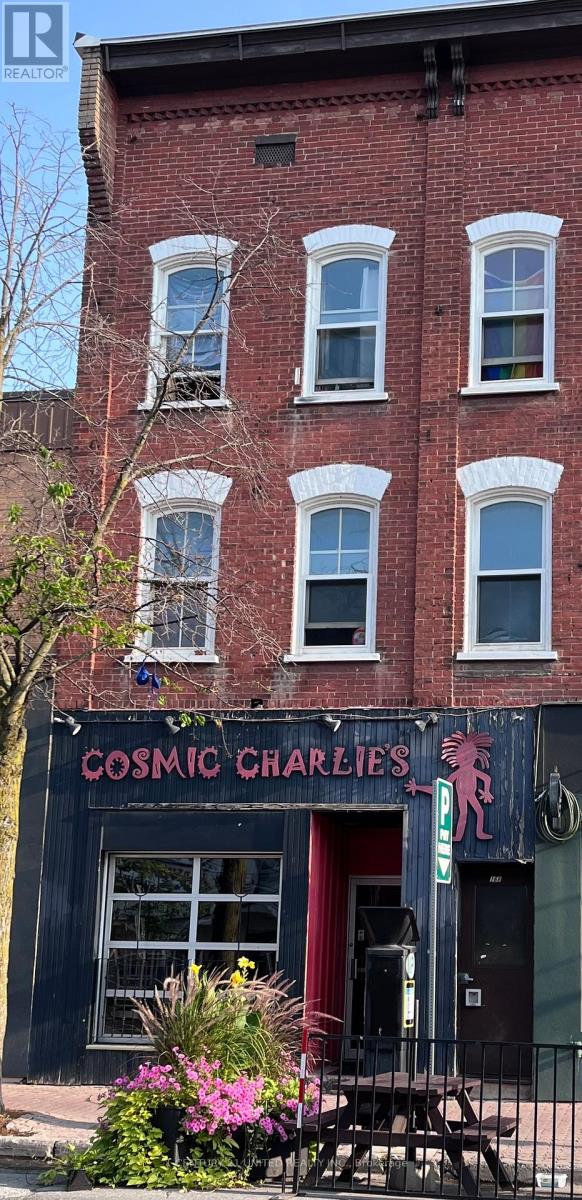 3 - 168 CHARLOTTE STREET