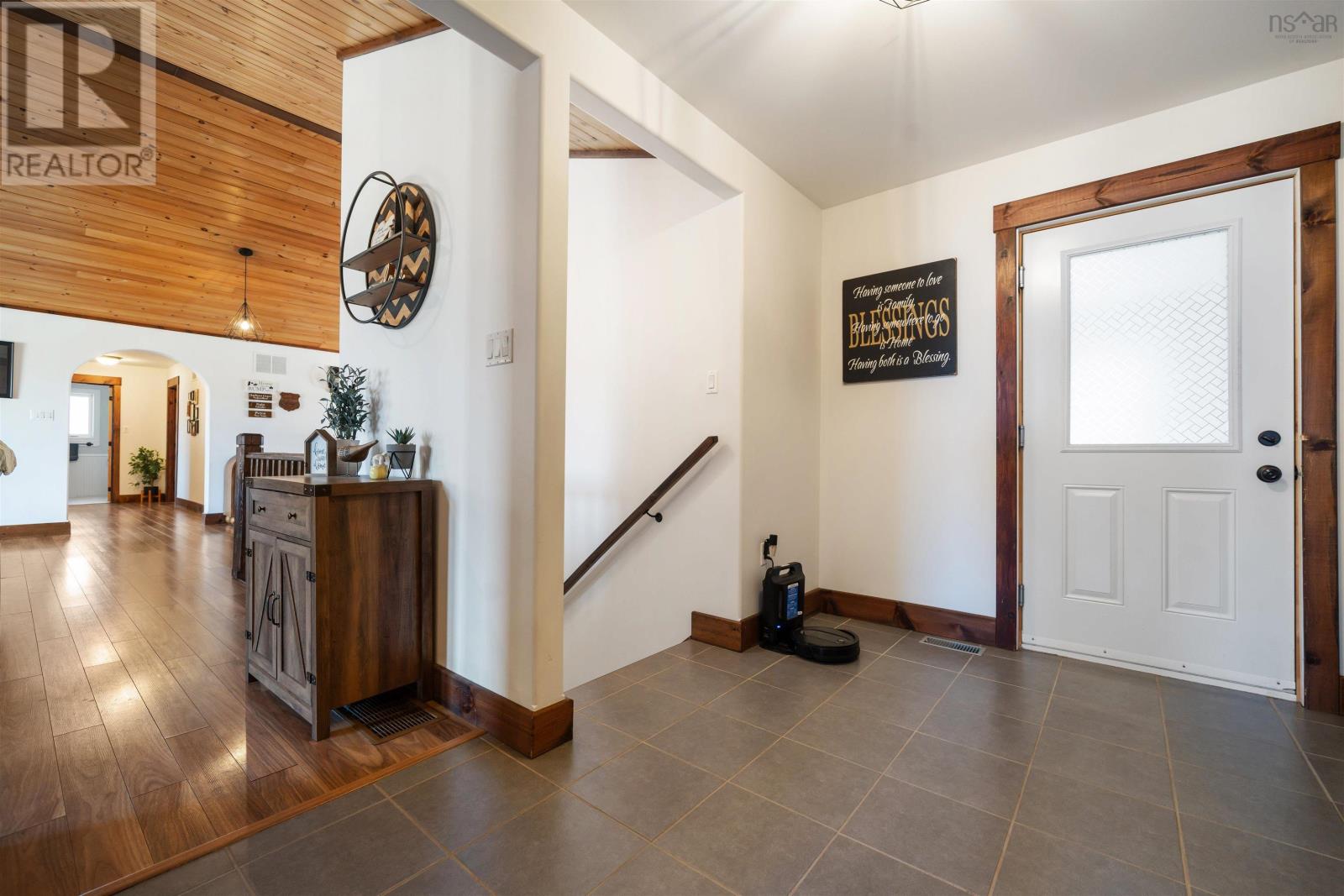 Property 13 of 49 of 4288 Gairloch rd Road