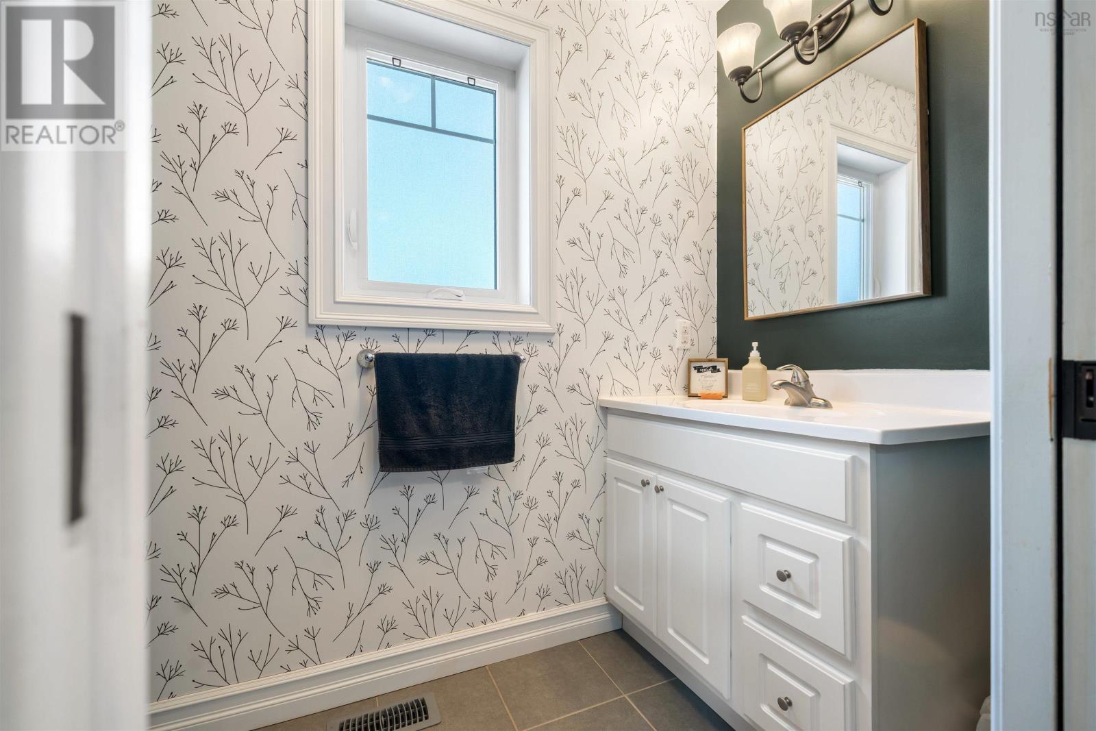 Property 27 of 49 of 4288 Gairloch rd Road