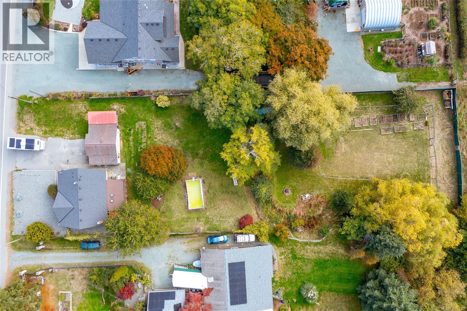 9384 CHEMAINUS RD - 42