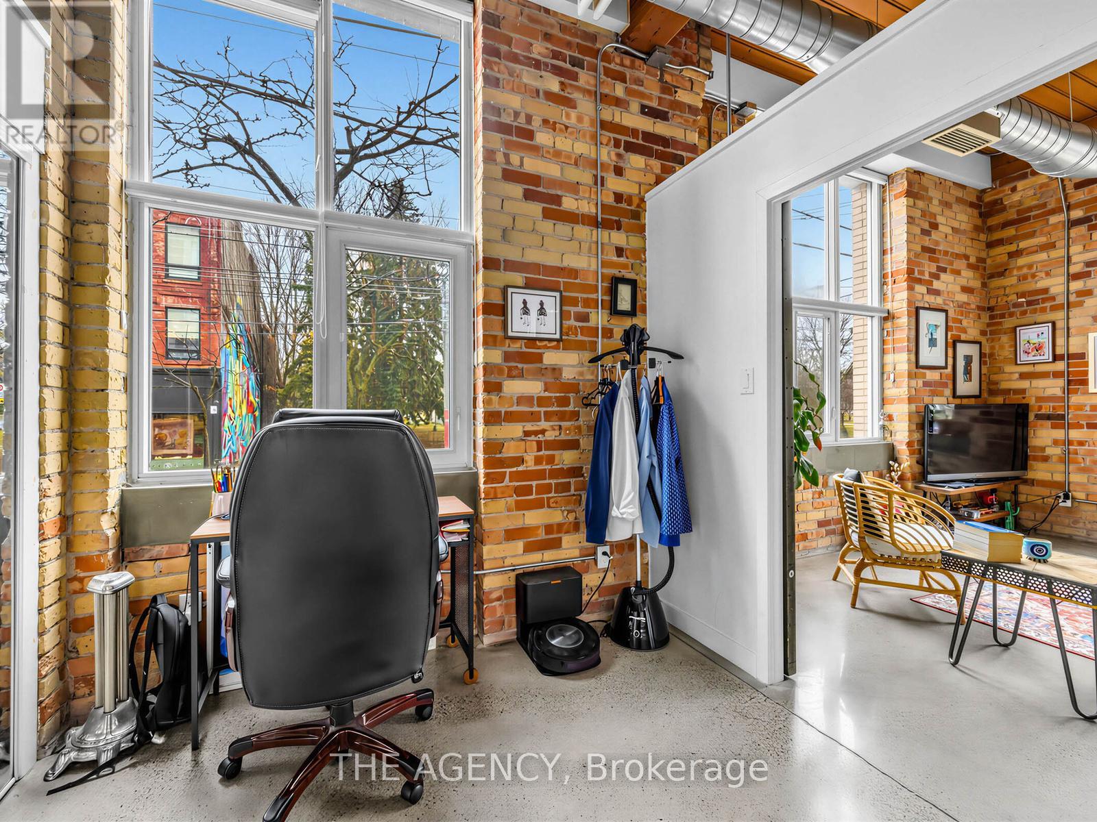 #214 955 QUEEN STREET W - 13