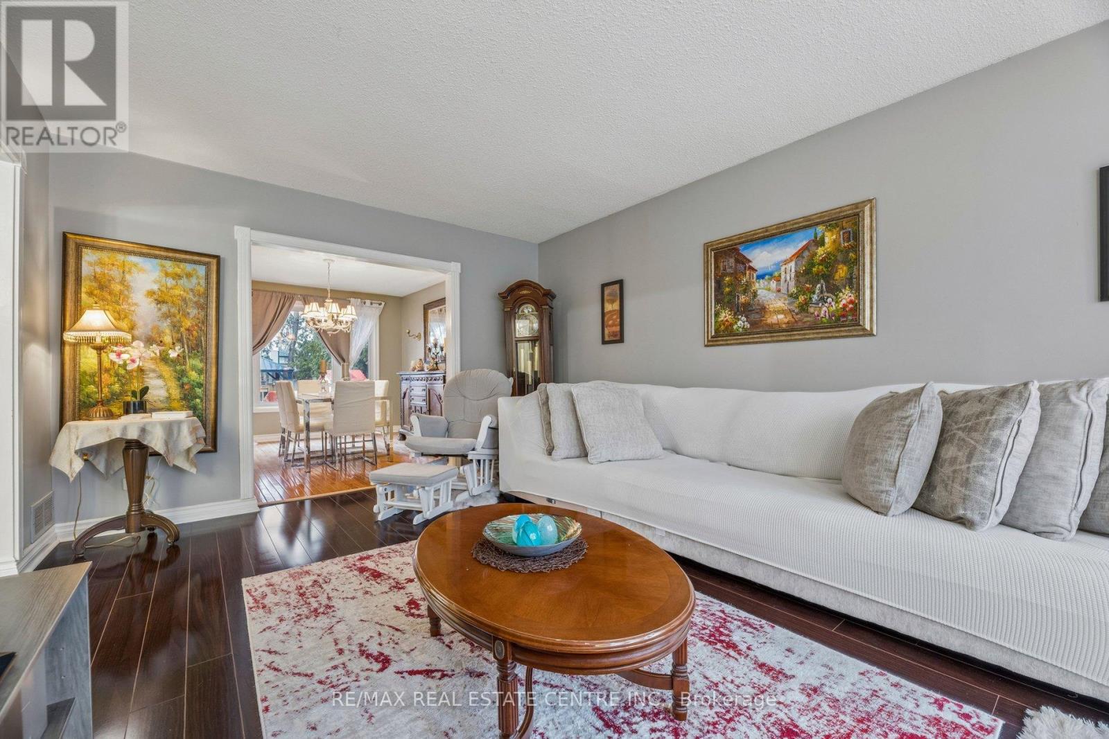 325 AZTEC DRIVE - 18