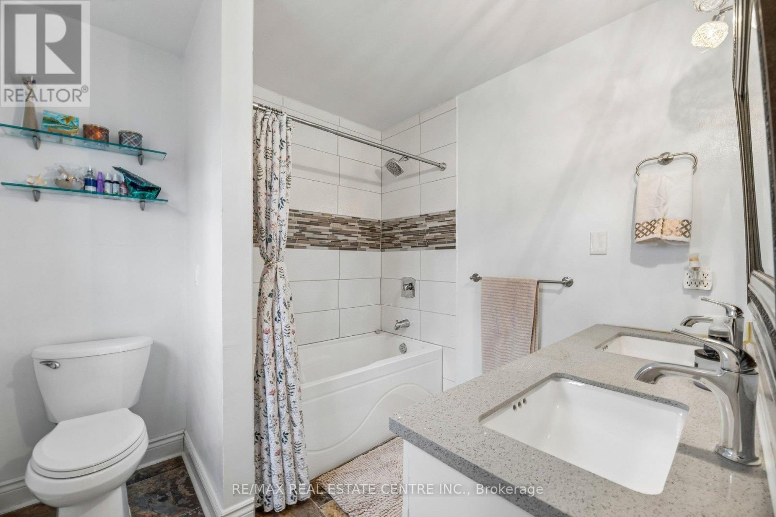 325 AZTEC DRIVE - 23