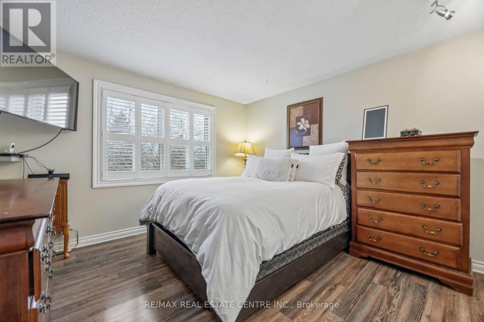 325 AZTEC DRIVE - 25