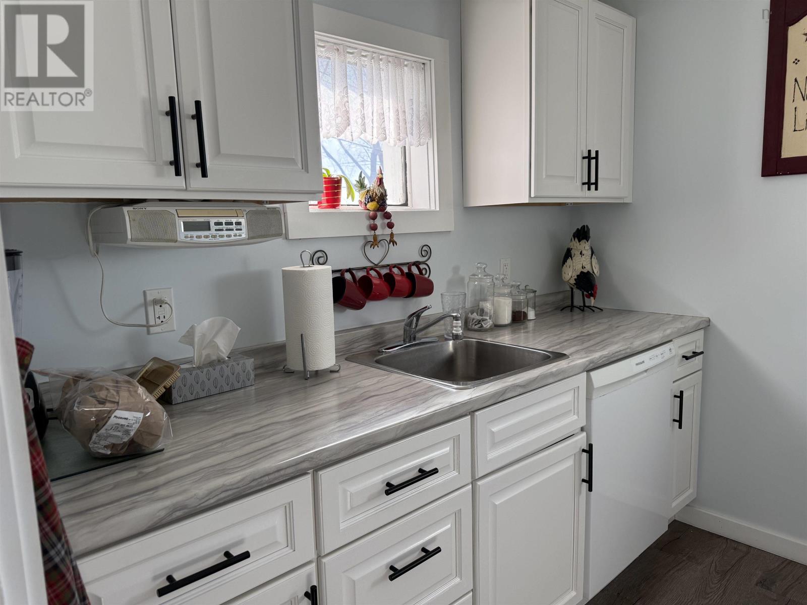 Property 7 of 37 of 49 High Street