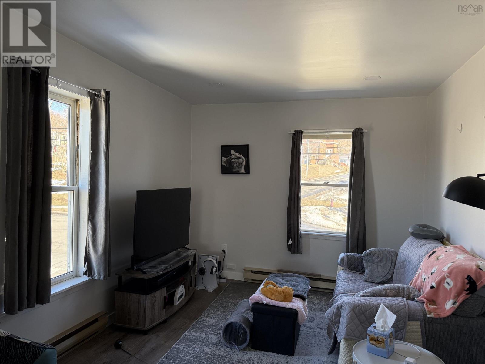 Property 5 of 37 of 49 High Street