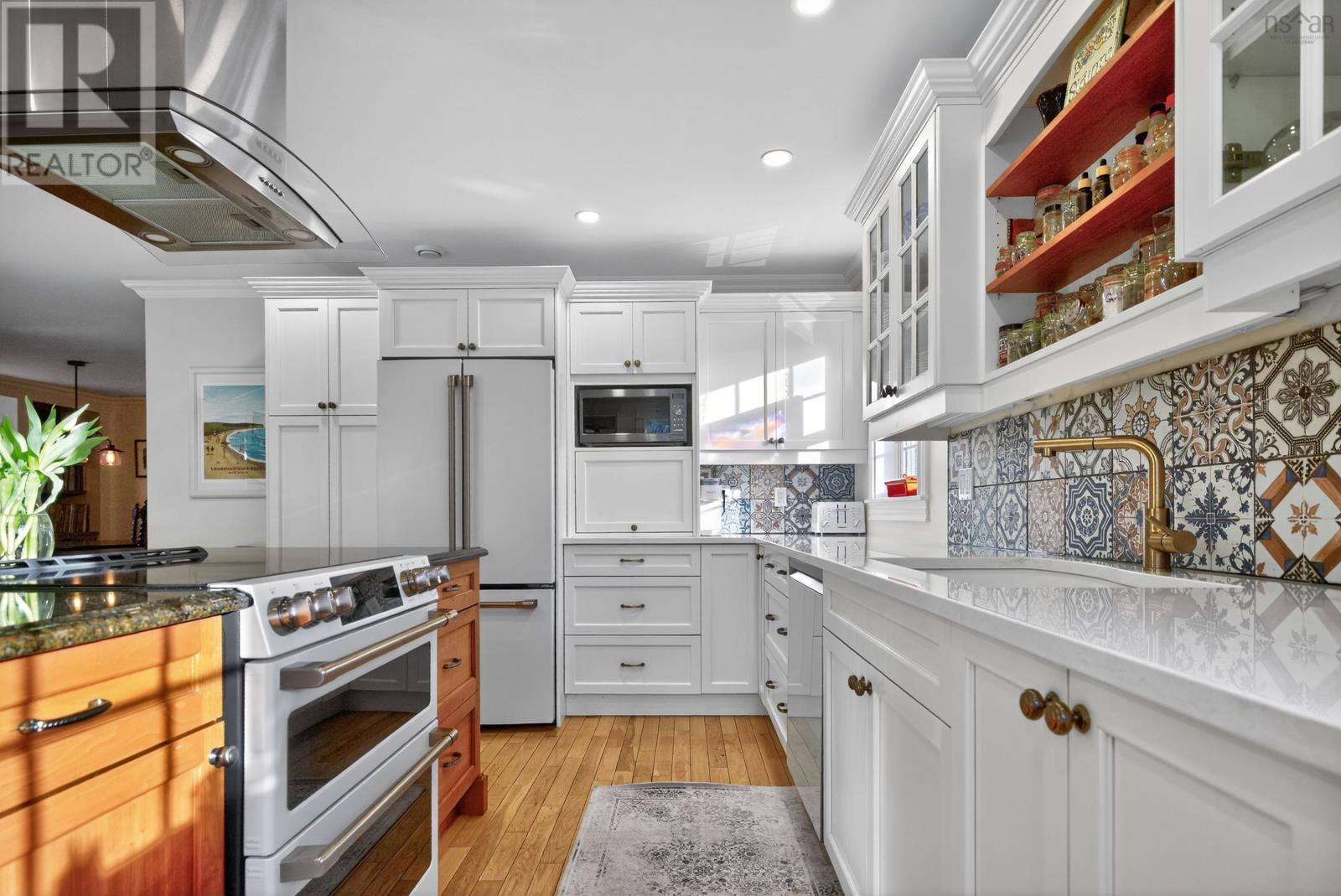 Property 49 of 49 of 132 B&C Prince Albert Road