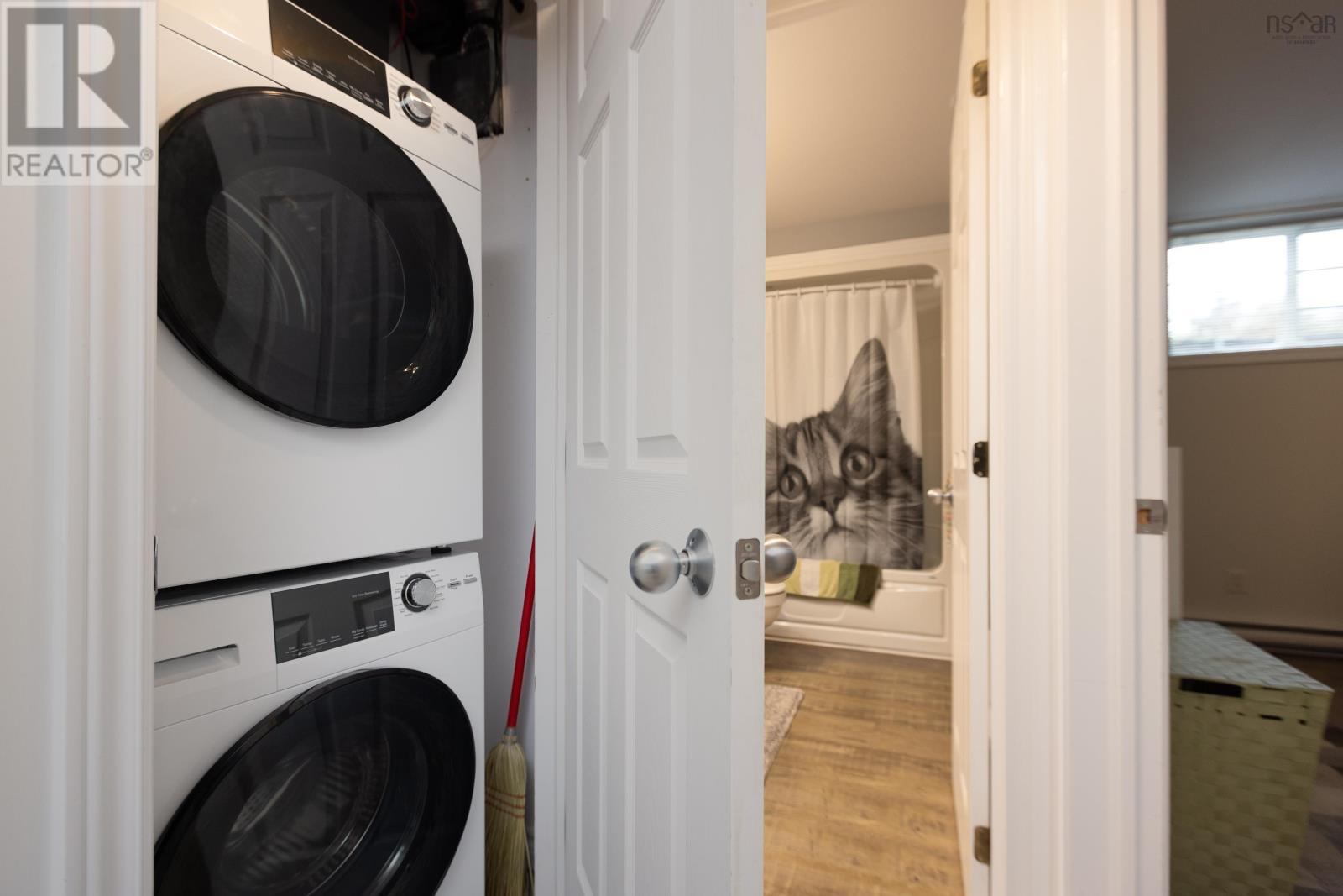 Property 22 of 49 of 132 B&C Prince Albert Road